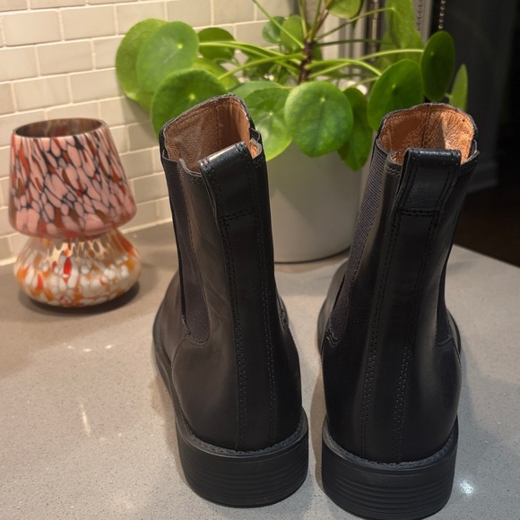 Madewell Black Ankle Boots - Picture 7 of 9